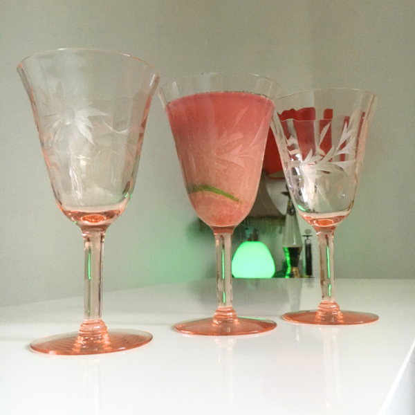 Flower Embossed Drank Glasses - Image 2